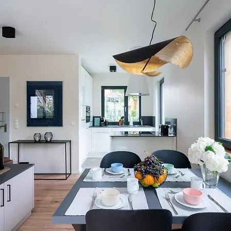 Hagebutte-sauna, Kamin & Terrasse דירה זינקסט